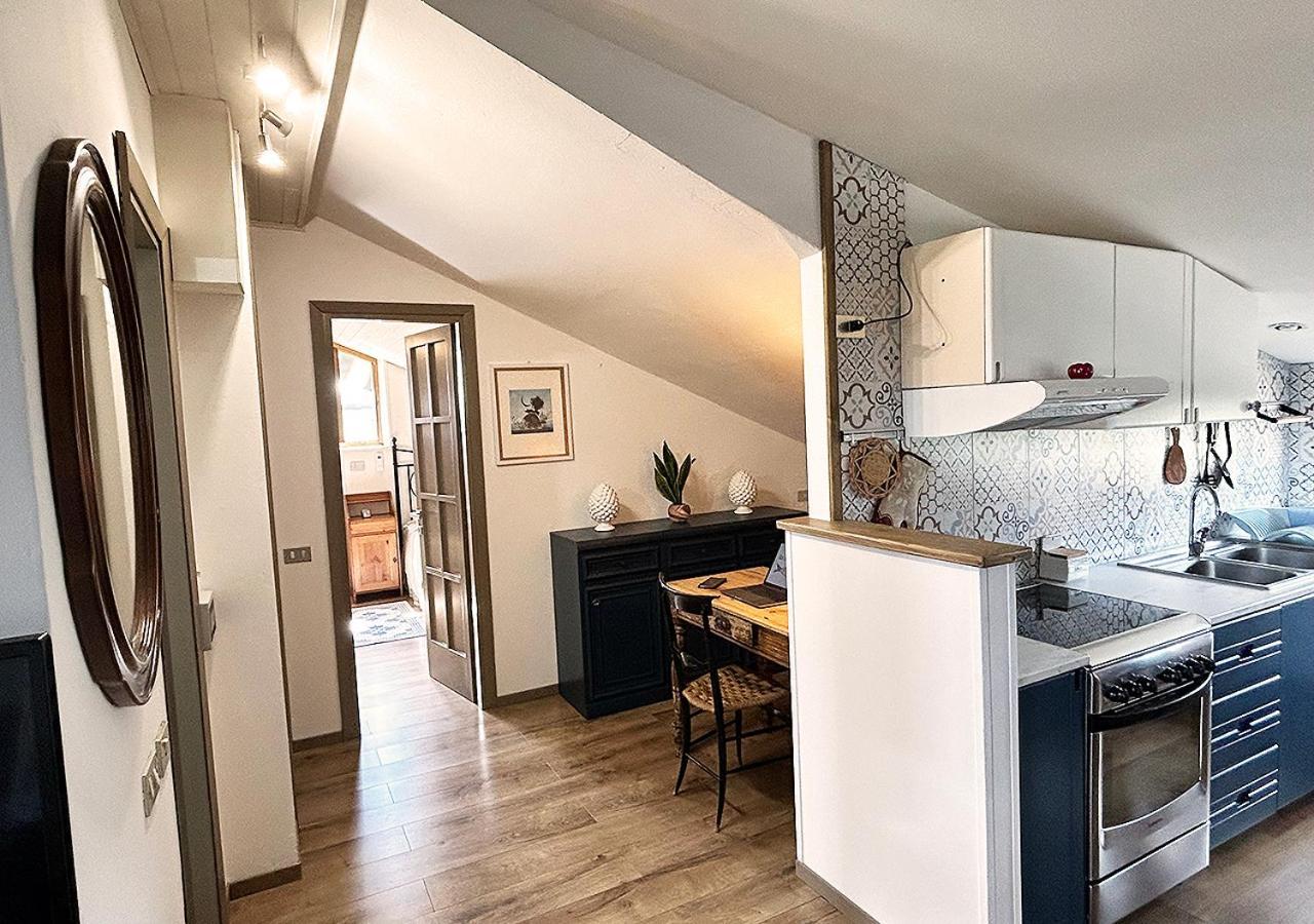 La Mansardina Appartement Venegono Superiore Buitenkant foto