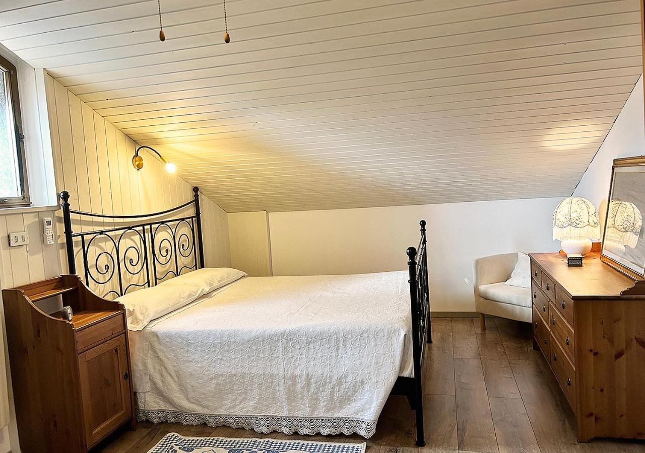 La Mansardina Appartement Venegono Superiore Buitenkant foto