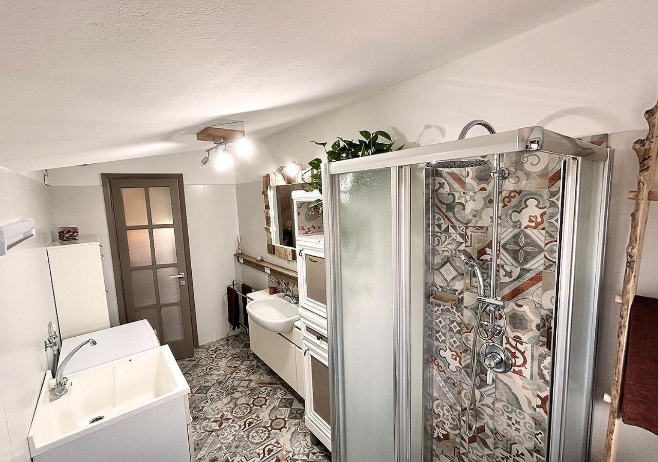 La Mansardina Appartement Venegono Superiore Buitenkant foto